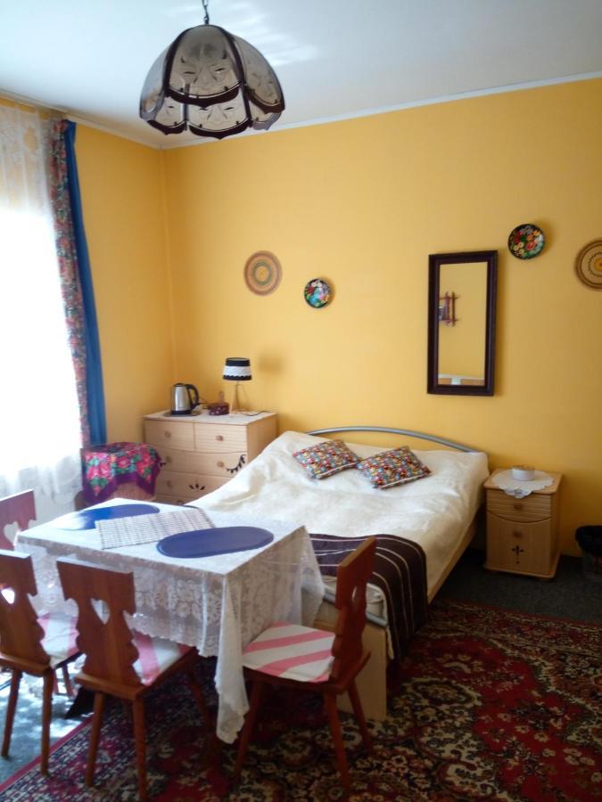Dom Na Ludowo W Brzeznicy Apartment Brzeznica  Exterior photo